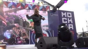 Sandra Top -Ромашки (Фестиваль Добрая Москва,Трубная Площадь,Москва875,11.9.22)