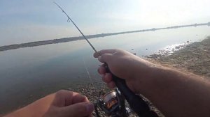 Мормышинг на озере: окуньки и бычки  мелководья.
