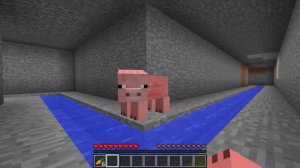 Escape Or Get Eaten As Pigs in Minecraft