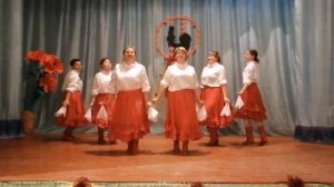 Танец "Я на печке молотила"