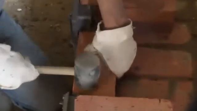 Копия видео "#Камин своими руками.Установка поддувальных дверок" смотреть онлайн