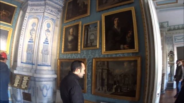Парк Кусково весной и дворец графа Петра Шереметева
