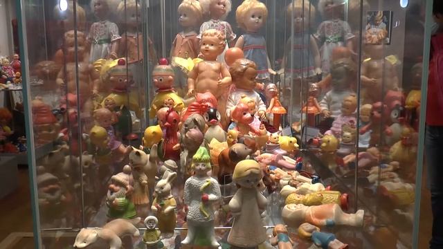 Кукла Маша, кукла Нина…