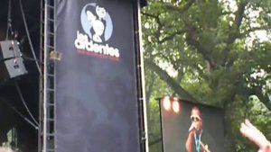 Madcon -beggin' - les ardentes 2009