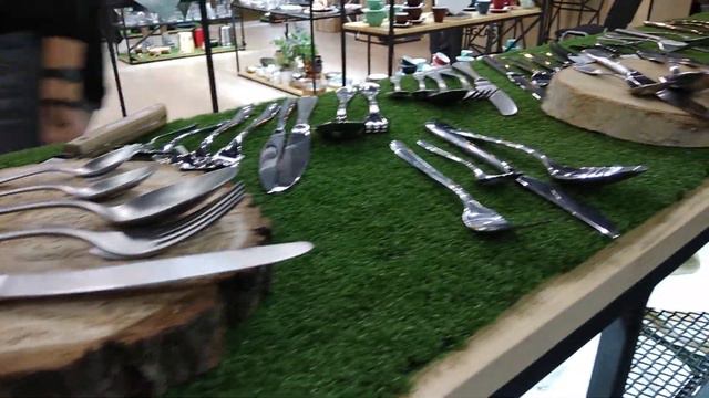 Київ. Виставка T-REX.  Виставка FoReCH