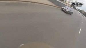 БАЙКЕРЫ СБИВАЮТ ЗЕРКАЛА || Зеркалам твоим WAZAAAAAAAA! || Байкеры против автомобилистов