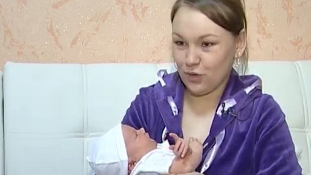 Первого младенца Череповца в 2012 году зовут Арина смотреть онлайн