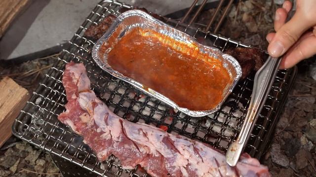 【애견동반 캠핑】 7만원 원터치 텐트로 떠난 12월 캠핑? / 찜기 화로대 & 생갈매기살 / 열빙어구이 / 동계캠핑 / 솔로캠핑 Solo camping / 예산 가루실 캠핑장