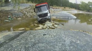 RC 1/10 truck. HG p601 6x6. Mercedes Arocs body