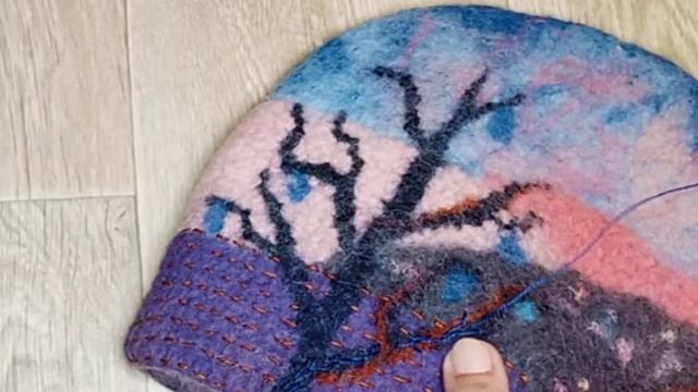 Грелка на чайник. Part 2. Вышивка на ВОЙЛОКЕ!!! Embroidery on felt. Петля! смотреть онлайн