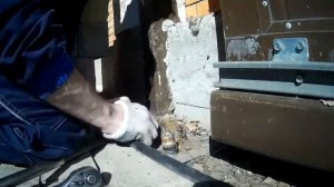 Ремонт откатных ворот  с заменой опоры