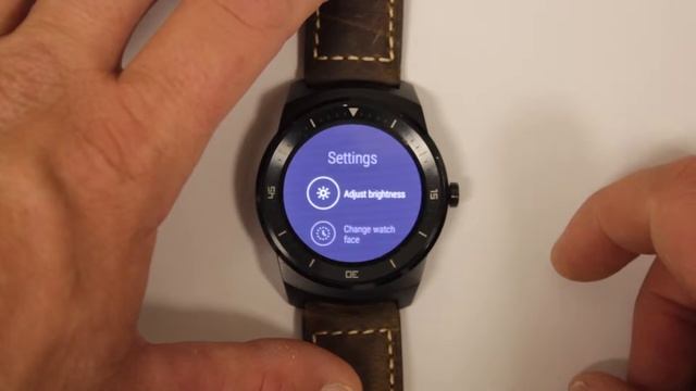 How to Change the Font Size on your Moto 360 Android Smartwatch - Android Wear смотреть онлайн