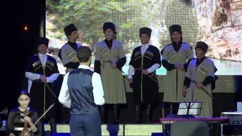 Абхазская народная песня «Ажәеиҧшьаа"