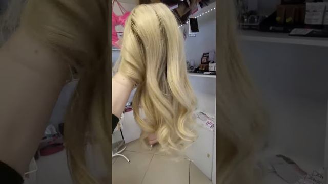 Парик из натуральных волос в локонах с эффектом омбре смотреть онлайн