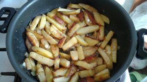 Жареная картошка особенная кулинарный рецепт .
