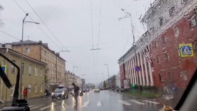 ПОВОРОТ ПОД СТРЕЛКУ. Светофор с секцией,Подробный разбор смотреть онлайн