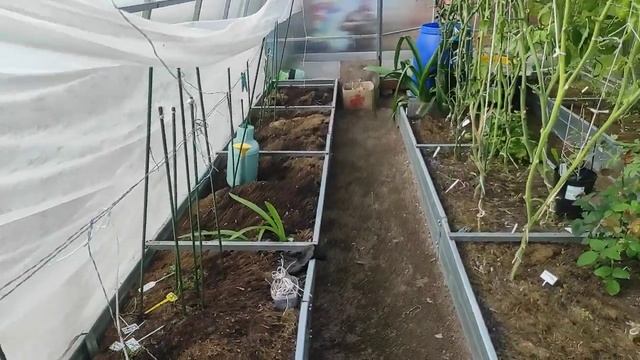 12.09.22.Дача..а в парничке так тепленько.. как бы начать работать? смотреть онлайн