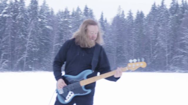 Beast in Black - Blind and Frozen | Bass Cover while not blind but definitely Frozen смотреть онлайн