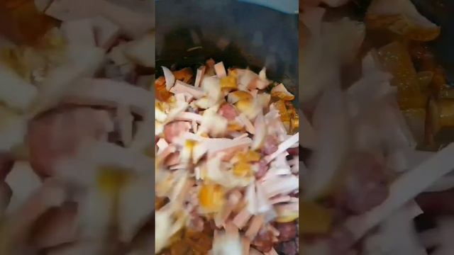 Солянка с грибами. #солянкасгрибами. #рецептсолянкисгрибами #супсолянка. #солянкасборная