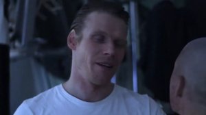 Солдат Джейн поздравляет с 23 февраля..