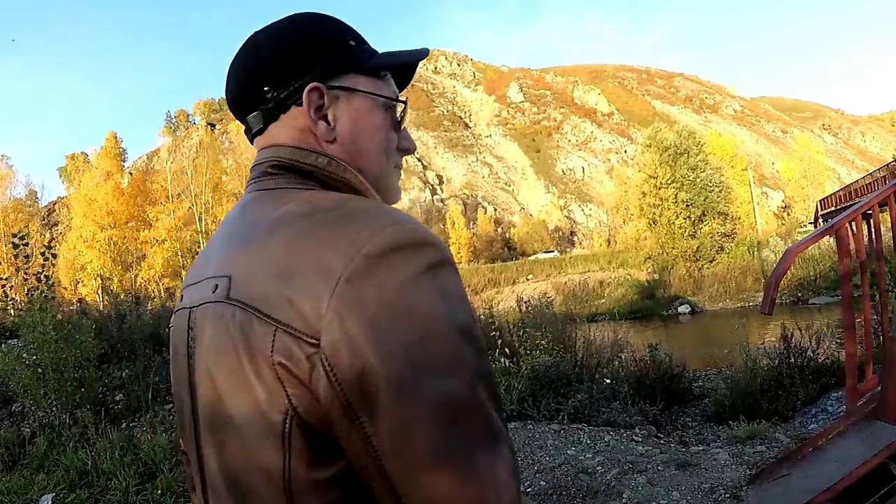 СОЛНЕЧНАЯ пятница КУРЫ в огороде ШОКОЛАДНАЯ КОЛБАСА