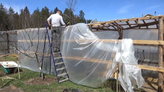 Выходной день на даче за 15 минут - строю Г-образные теплицы для винограда смотреть онлайн