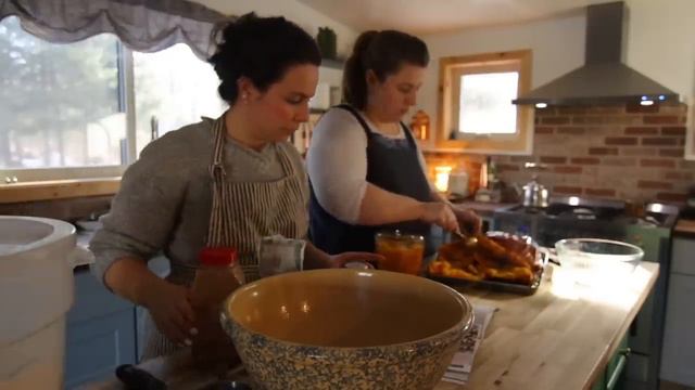 Cozy Winter Baking | Slow Living Day at the Cottage смотреть онлайн