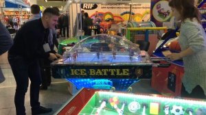 Настольный хоккей коммерческий.