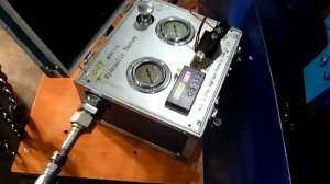 Испытание гидронасоса закрытого контура на гидравлическом стенде. Ярстройрезерв