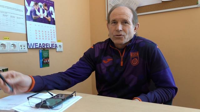 ФК «Уфа» поздравляет девушек с 8 марта! смотреть онлайн