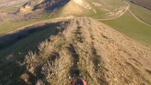 спуск с крутой горы