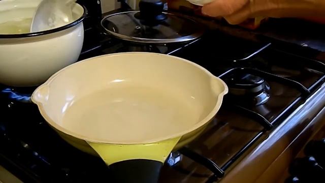 Сырный суп с грибами и мясом. Первые блюда. смотреть онлайн