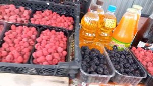 Обзор цен на фрукты, на рыночке в центре Архипо-Осиповки .