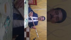 Дутор навози машхури точик Бахром Кодиров.