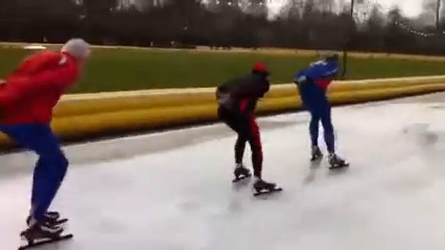 Karl, Rob en Bart on ice! смотреть онлайн