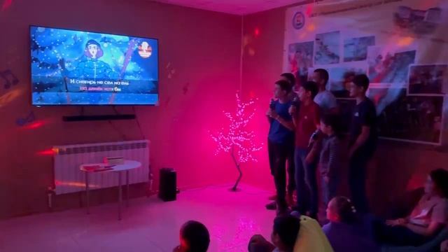 Участие в музыкальном караоке