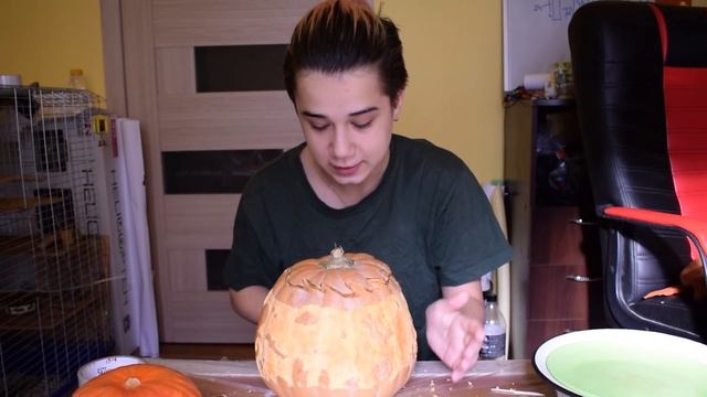 ТЫКВА НА ХЭЛЛОУИН ? смотреть онлайн