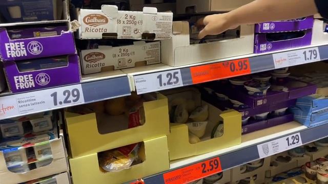 Закупка продуктов по скидкам в Италии/ Едим Итальянскую шаурму/ Цены в магазинах смотреть онлайн