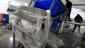 Опрокидыватель биг - боксов DP1000 с гидростанцией.