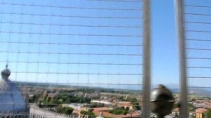 Пизанская башня. Пиза. Вид на город сверху, красивые виды с высоты птичьего полета. Италия