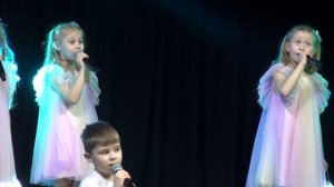 Образцовый коллектив эстрадной песни «Шанс», ансамбль «Первоклашки» - «Колыбельная» #детскийконкурс