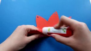 ОРИГАМИ КЛУБНИКА для ПОДАРКА \ ORIGAMI Strawberry Gift Box DIY | No Glue Paper Gift Box