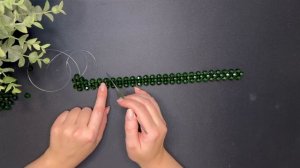 Как сплести ручку-ремешок из бусин. МК по плетению.