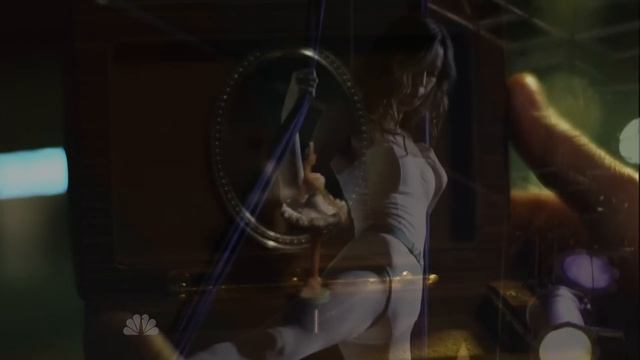 Summer Glau on Aerial Ropes (The Cape) смотреть онлайн