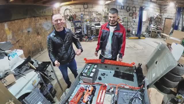 Сборка батареи Nissan Leaf на аккумуляторах Catl