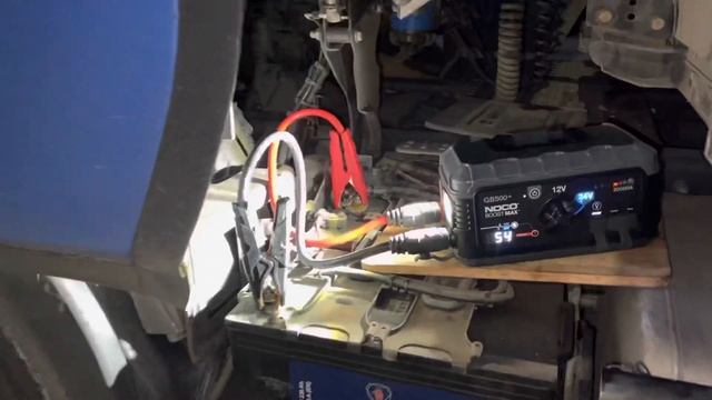 Запуск Двигателя Scania 24v Noco GB500 Starting the Engine Scania 24v Noco GB500 смотреть онлайн