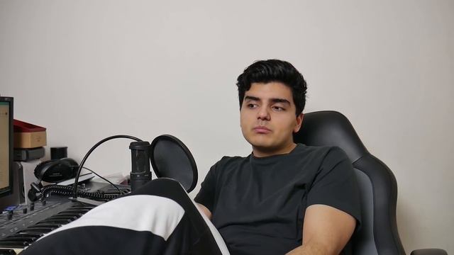 МОИ ТРЕКИ УКРАЛИ И ЗАЛИЛИ НА АЙТЮНС (Мурсия) смотреть онлайн