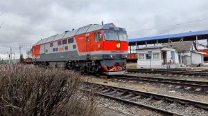 "Отличное приветствие и красивый кадр!" ТЭП70-0312 заезжает в депо Брянск-2