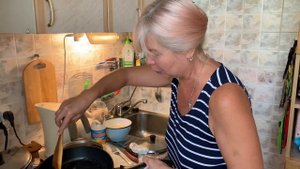 ГОТОВИМ ВКУСНЫЙ ОБЕД У МАМЫ, ЧТО ЖЕ С ВЫТЯЖКОЙ… ! ЛИПЕЦК РОССИЯ 2019 | Arina Belaja