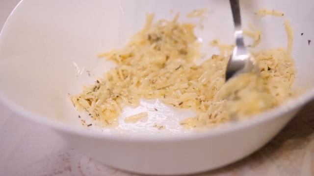 Запеканка из картофеля с сыром и чесноком смотреть онлайн